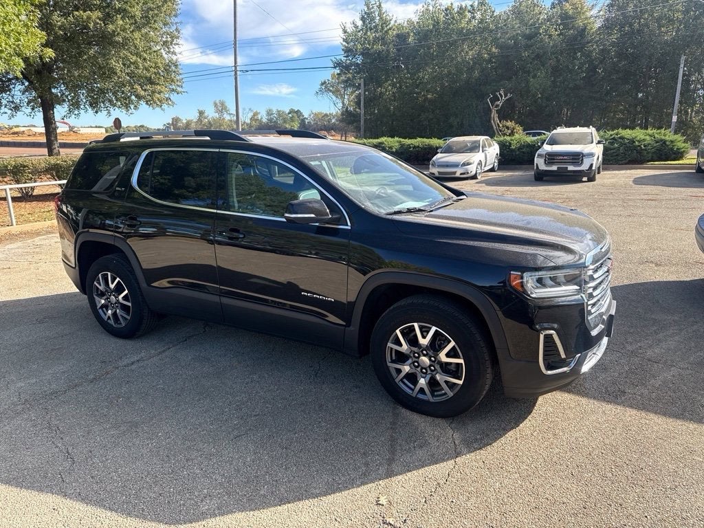2023 GMC Acadia SLT