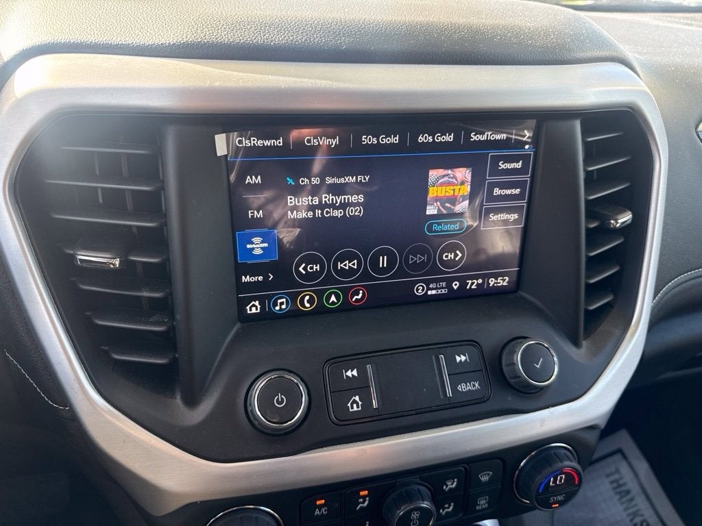 2023 GMC Acadia SLT