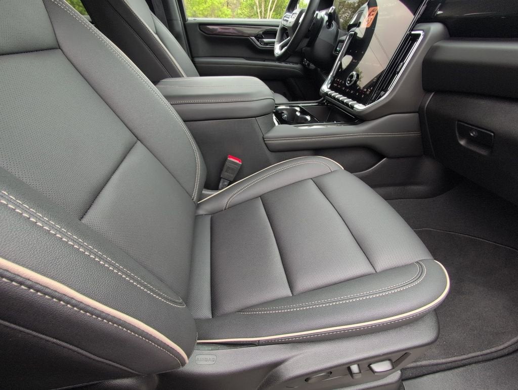 2025 GMC Yukon XL Elevation