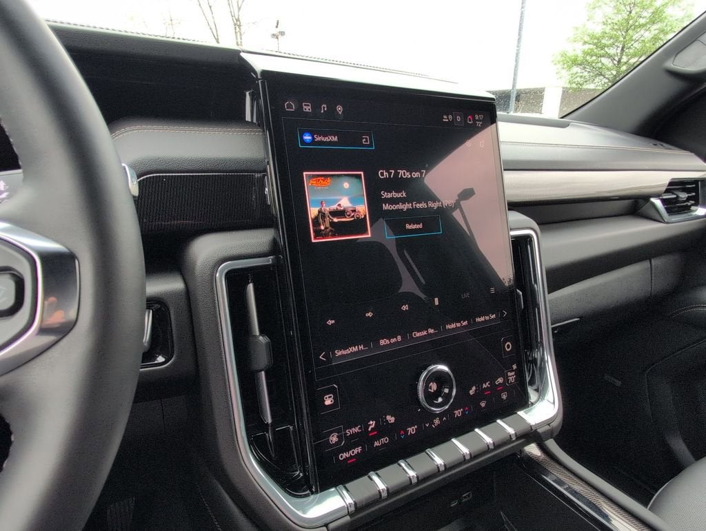 2025 GMC Yukon XL Elevation