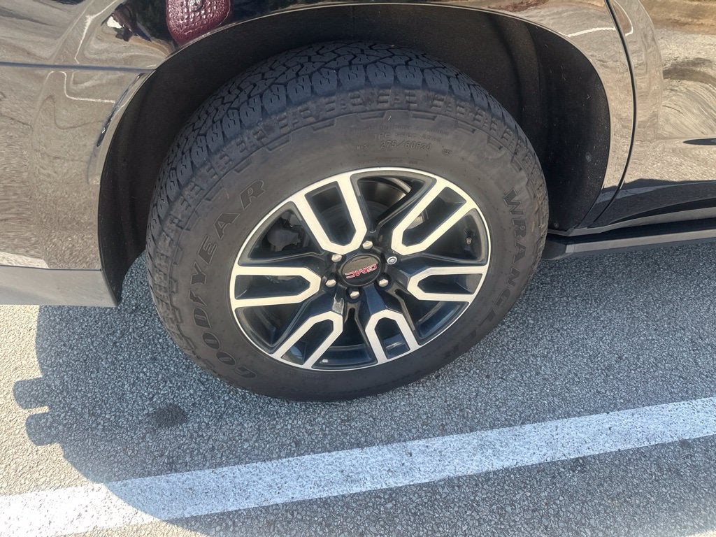 2022 GMC Yukon AT4