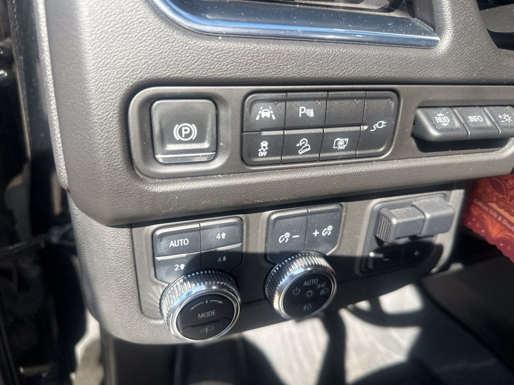 2022 GMC Yukon AT4