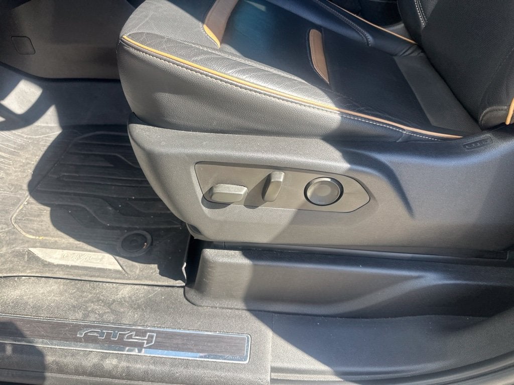 2022 GMC Yukon AT4