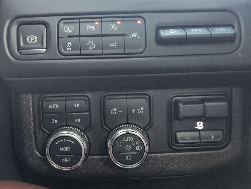 2023 GMC Yukon XL Denali Ultimate