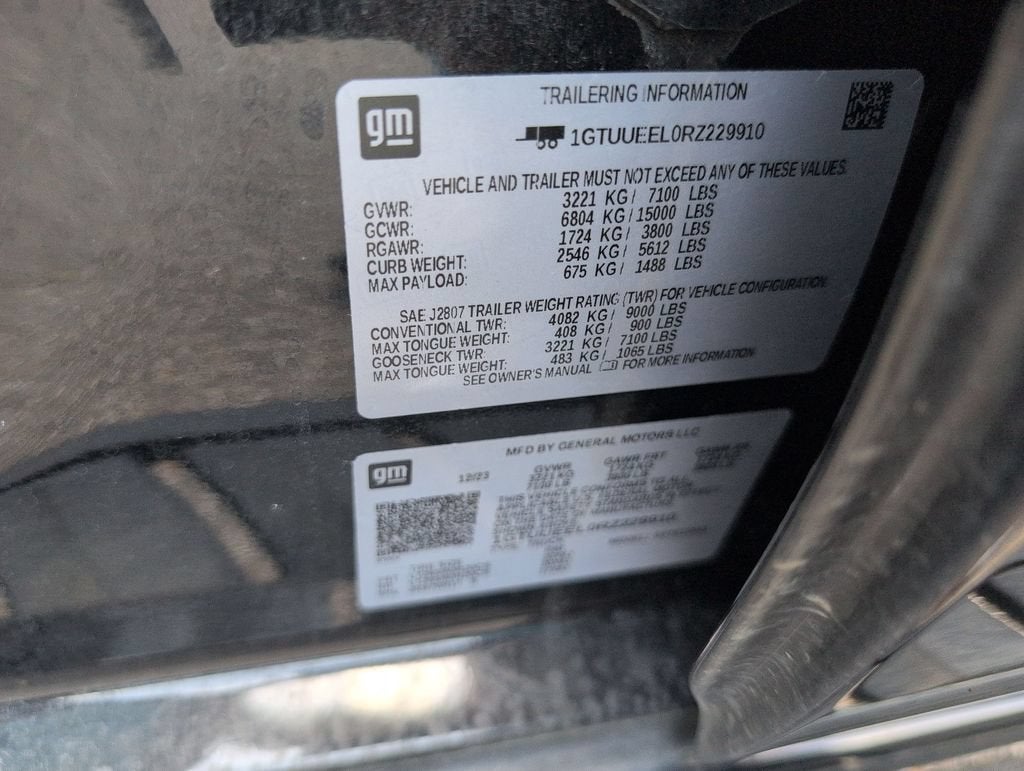 2024 GMC Sierra 1500 AT4