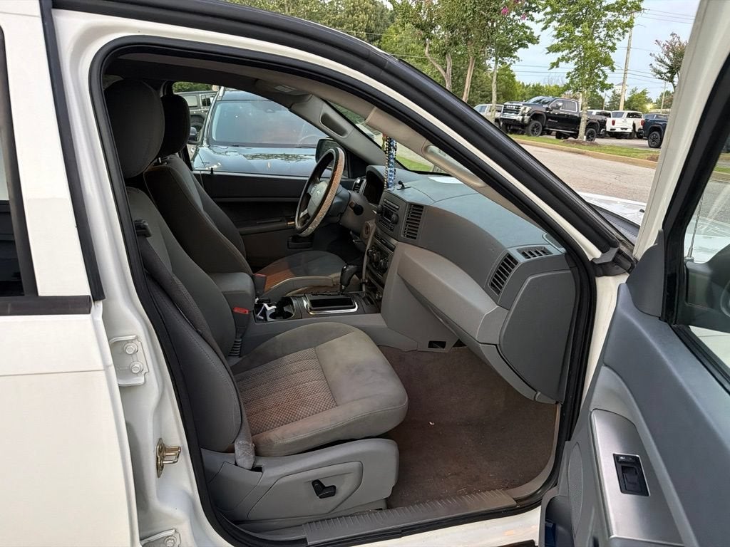 2005 Jeep Grand Cherokee Laredo