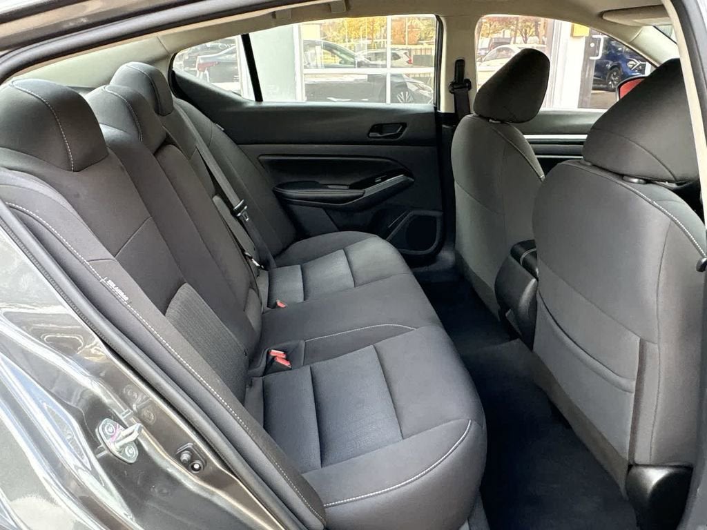 2023 Nissan Altima SV FWD