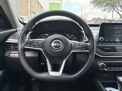 2023 Nissan Altima SV FWD