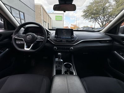 2023 Nissan Altima SV FWD