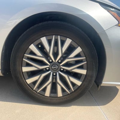 2024 Nissan Altima SV FWD