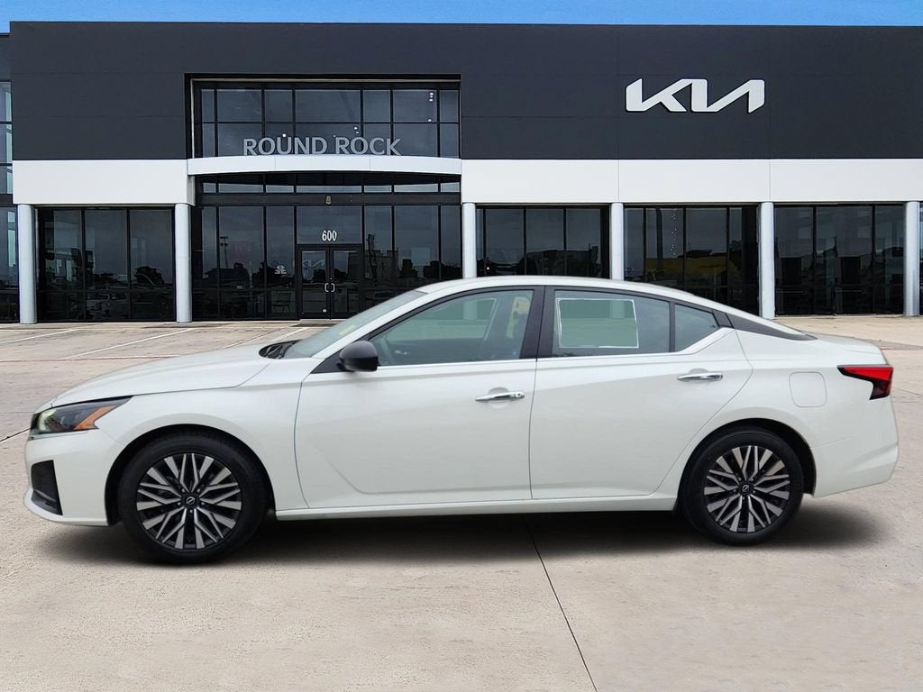 2025 Nissan Altima SV FWD