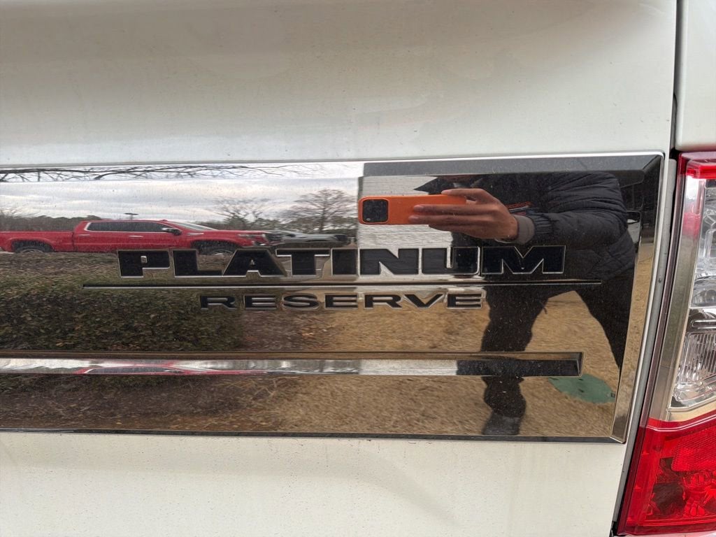 2017 Nissan TITAN Platinum Reserve