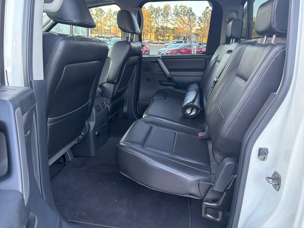 2009 Nissan Titan LE