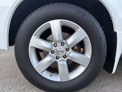 2009 Nissan Titan LE