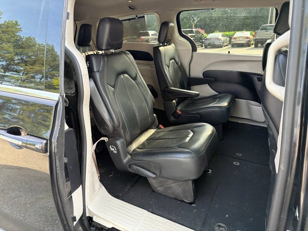 2020 Chrysler Pacifica Touring L
