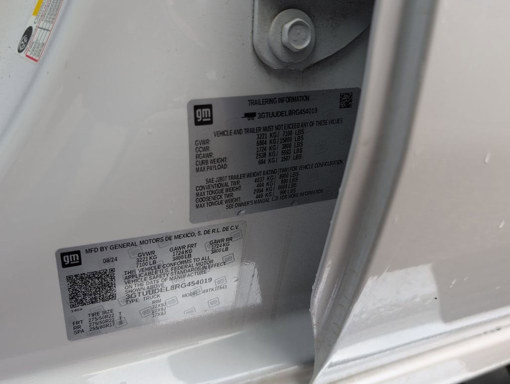 2024 GMC Sierra 1500 SLT