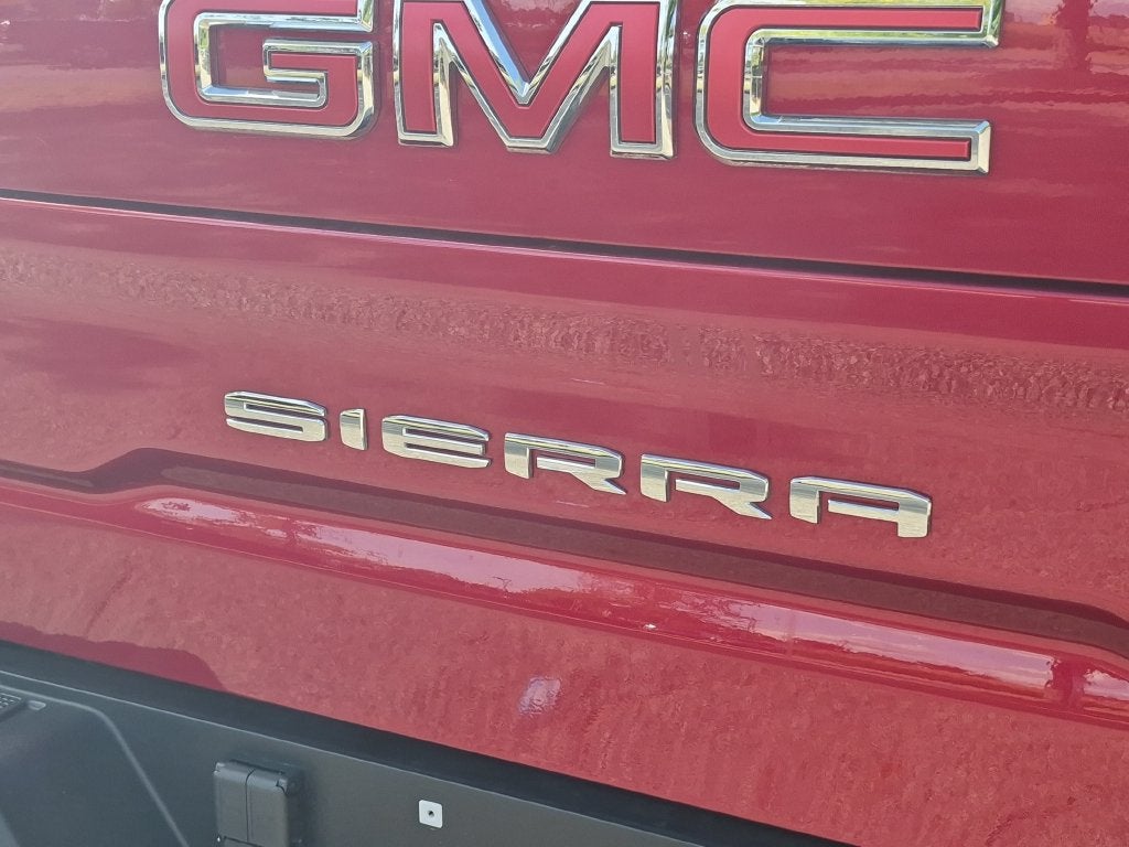 2025 GMC Sierra 1500 AT4