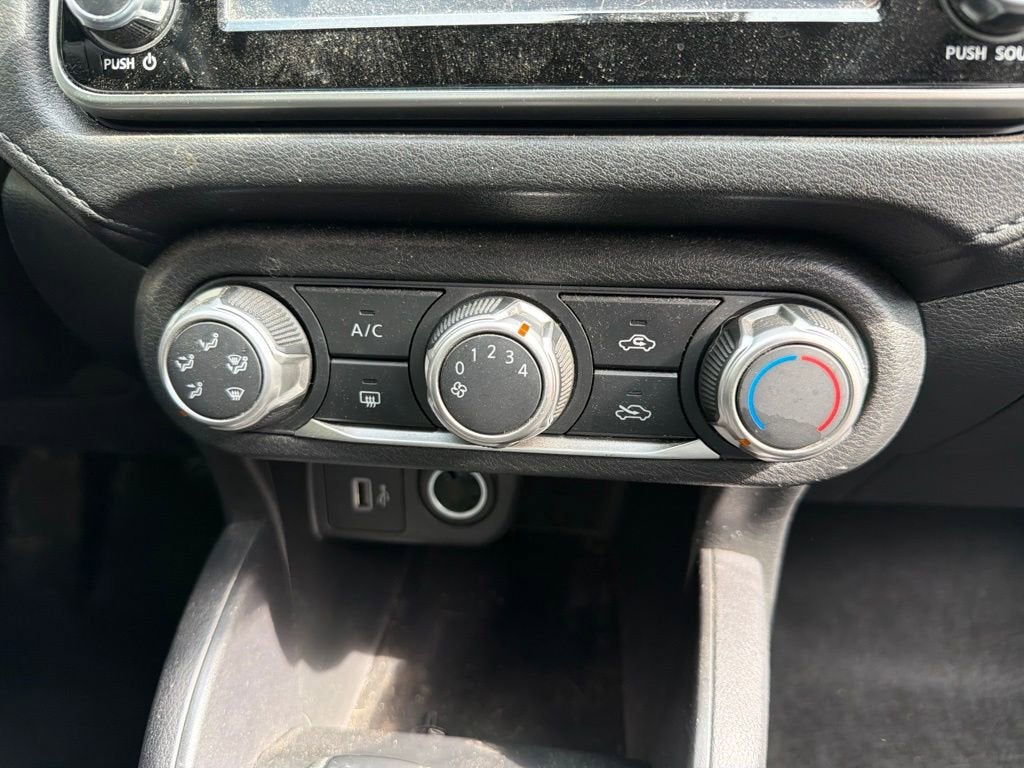 2024 Nissan Versa 1.6 S
