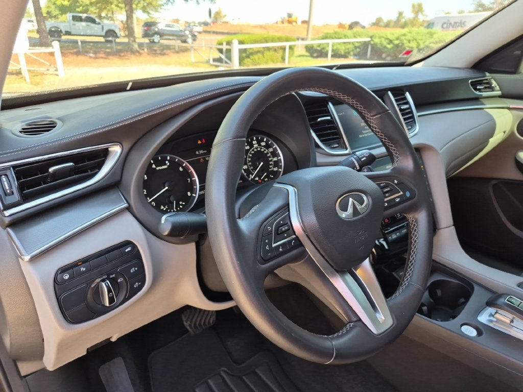2023 INFINITI QX50 LUXE AWD