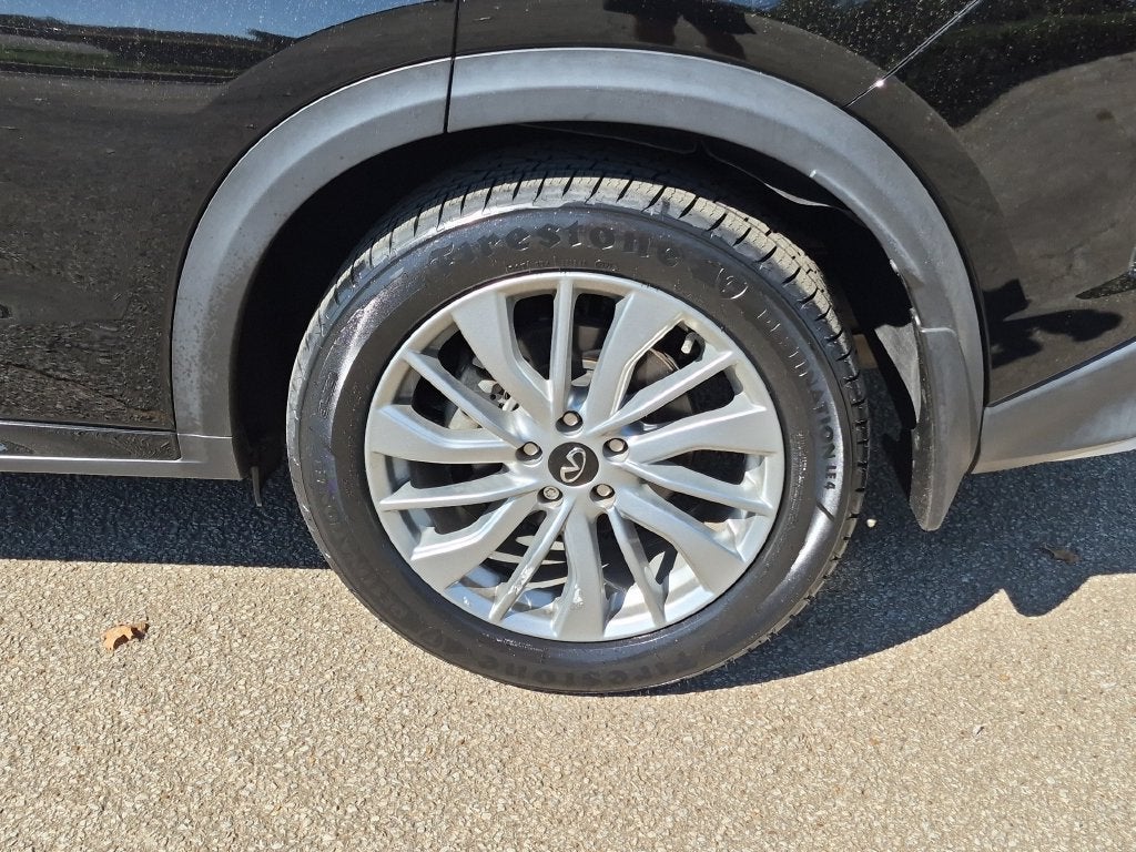 2023 INFINITI QX50 LUXE AWD