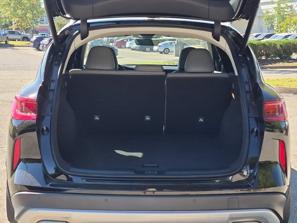 2023 INFINITI QX50 LUXE AWD
