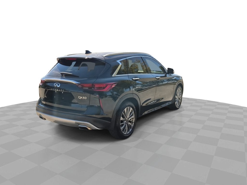 2023 INFINITI QX50 LUXE AWD