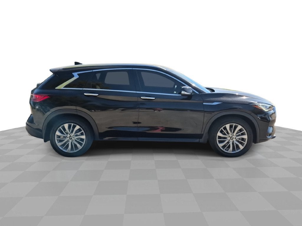 2023 INFINITI QX50 LUXE AWD