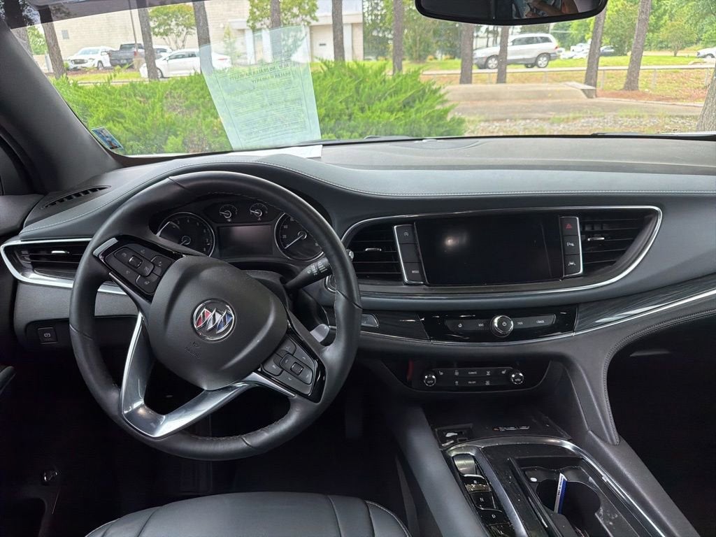 2022 Buick Enclave Essence