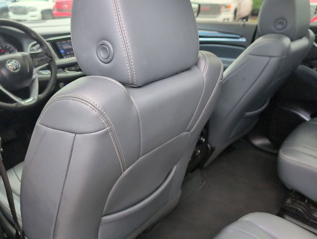 2022 Buick Enclave Essence