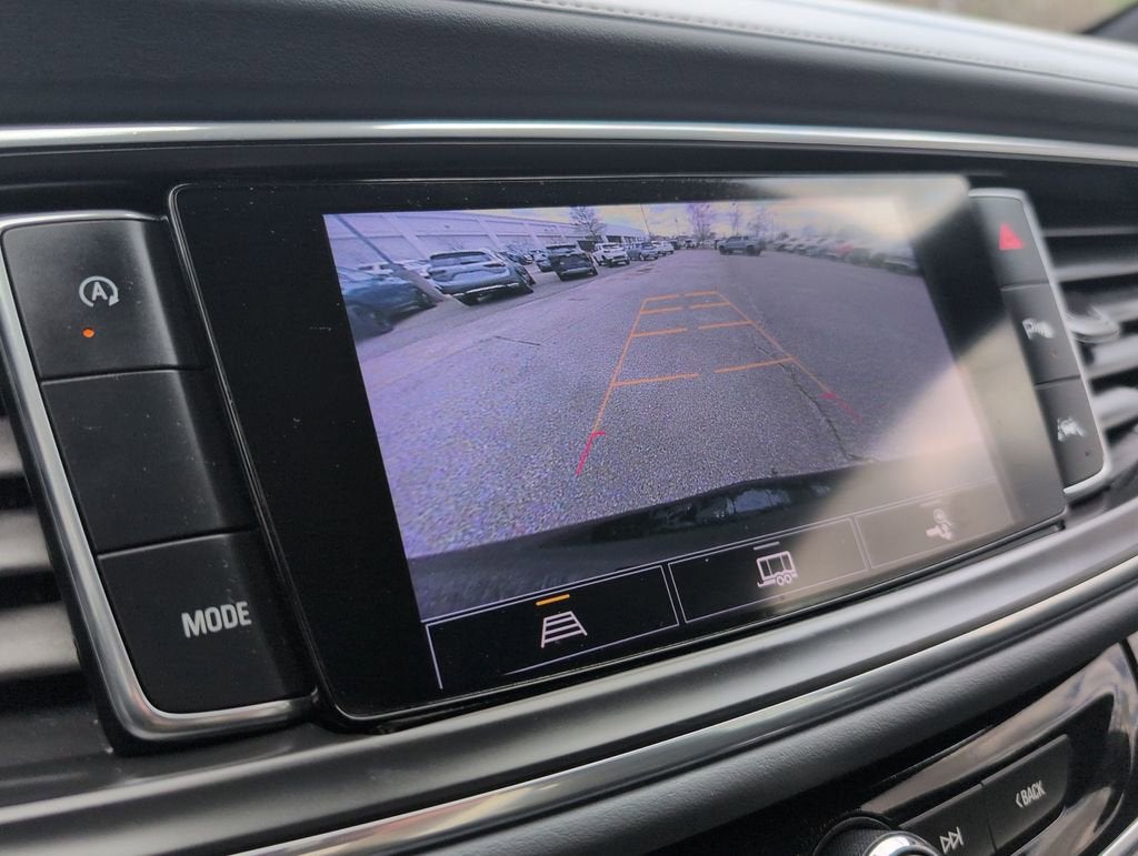 2022 Buick Enclave Essence