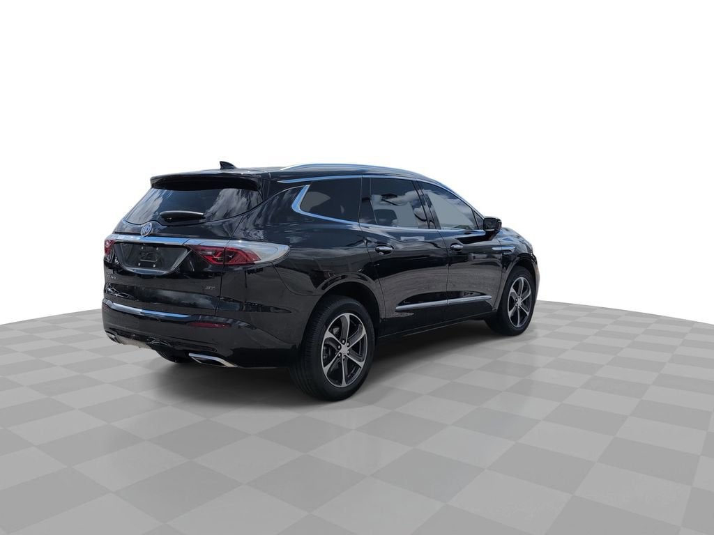 2022 Buick Enclave Essence