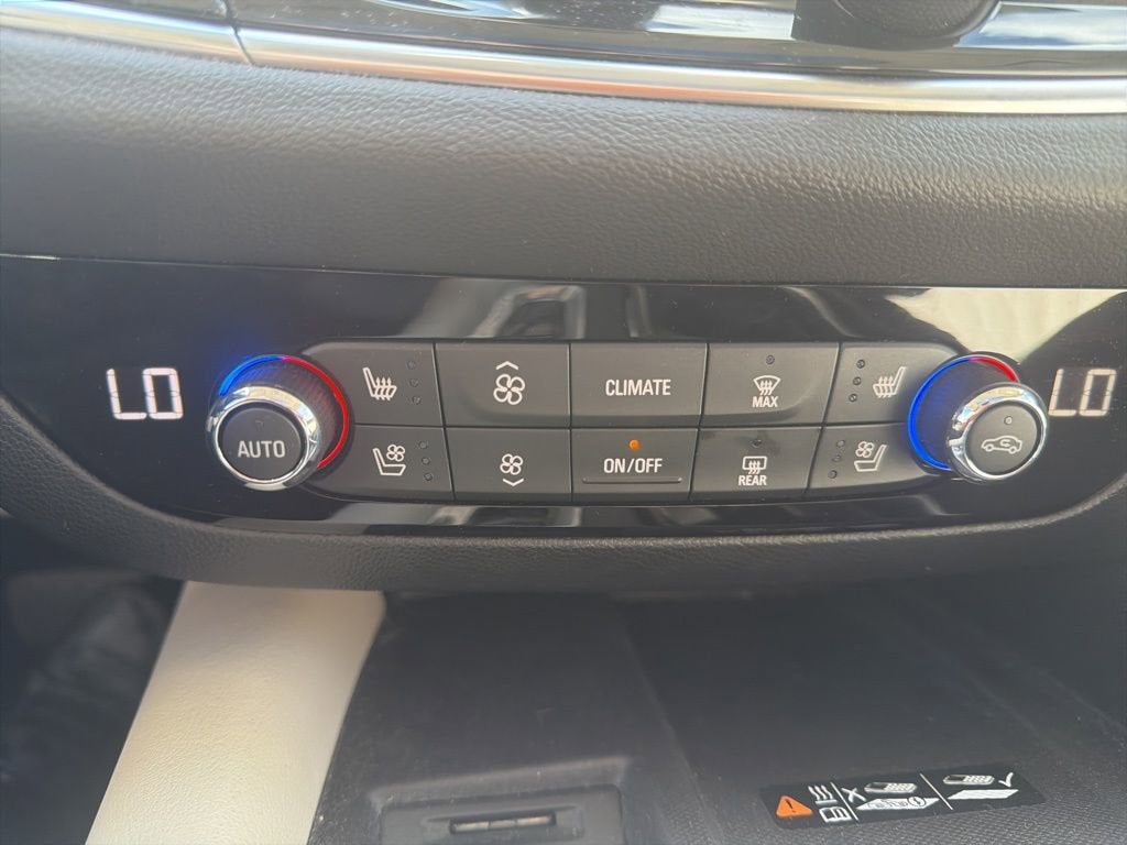 2022 Buick Enclave Avenir