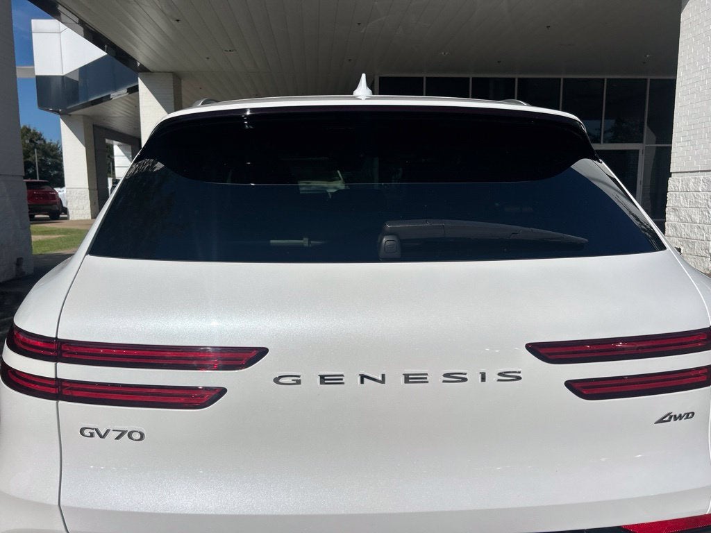 2026 Genesis GV70 2.5T Advanced