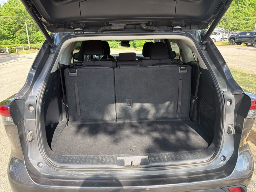 2021 Toyota Highlander LE