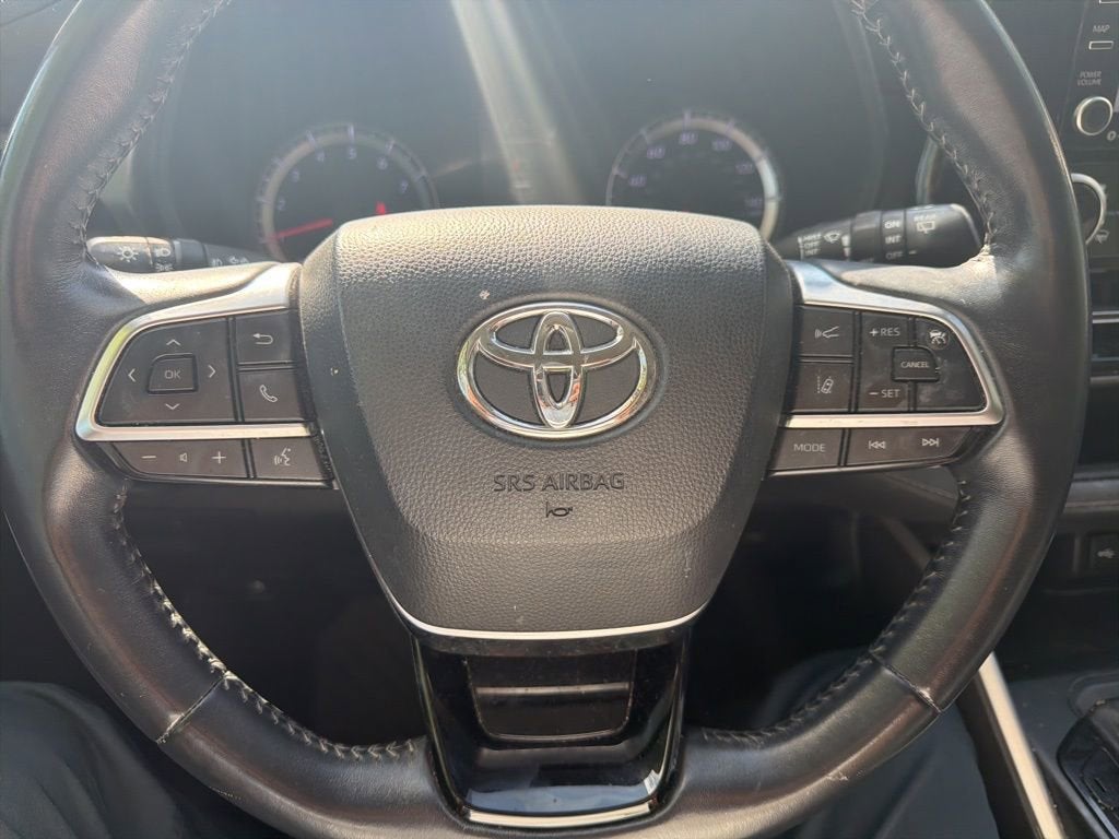 2021 Toyota Highlander LE