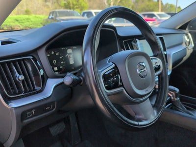 2020 Volvo S60 T5 Momentum