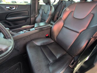 2020 Volvo S60 T5 Momentum