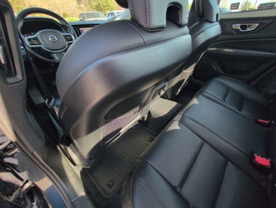 2020 Volvo S60 T5 Momentum