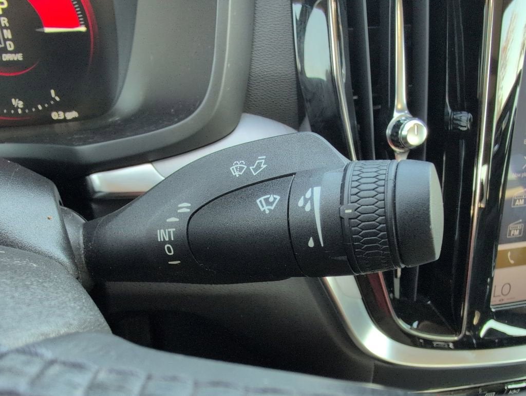 2020 Volvo S60 T5 Momentum