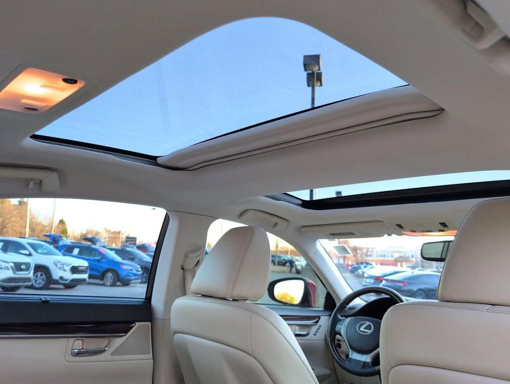 2013 Lexus ES 350 4dr Sdn