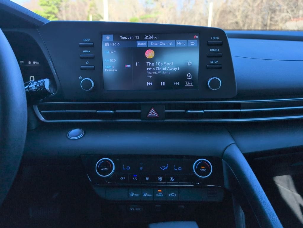 2022 Hyundai Elantra SEL