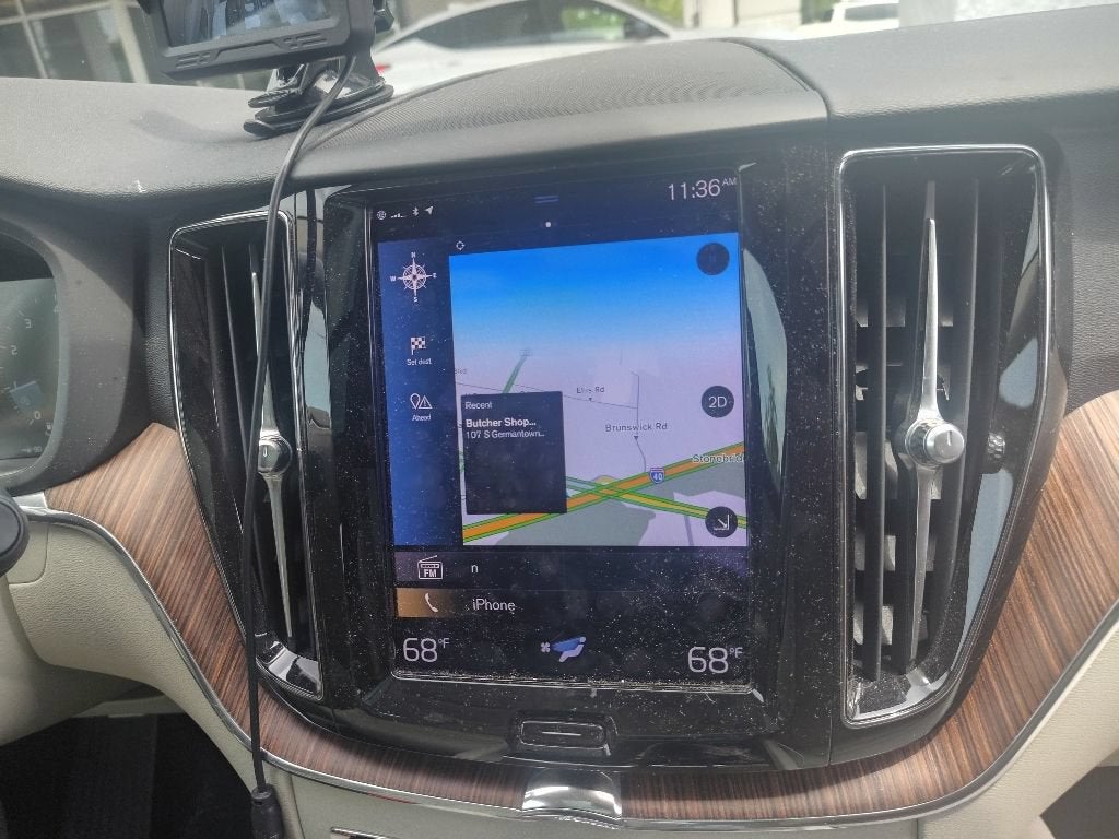 2021 Volvo XC60 T5 Momentum
