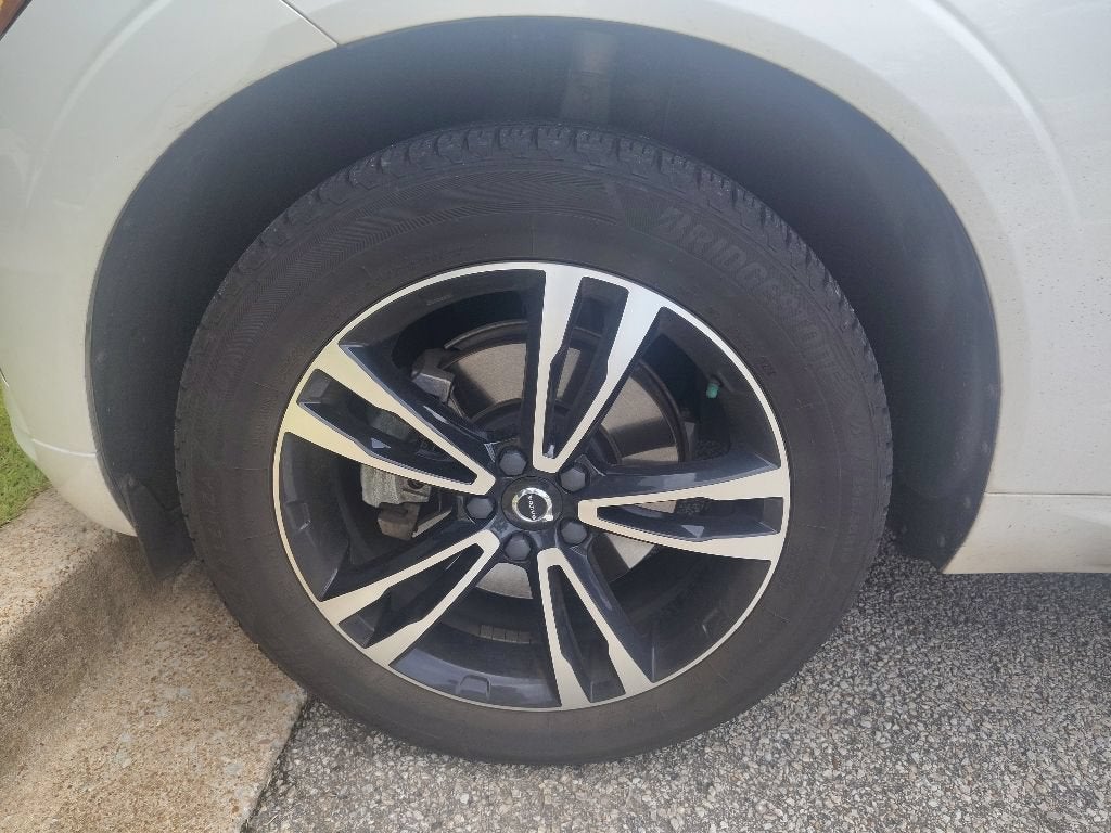 2021 Volvo XC60 T5 Momentum